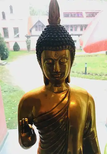 Bronze Skulptur tibetanischer Buddh sign. 