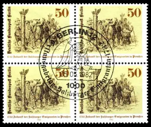 BERLIN 1982 Nr 667 ZENTR-ESST VIERERBLOCK 236FDA