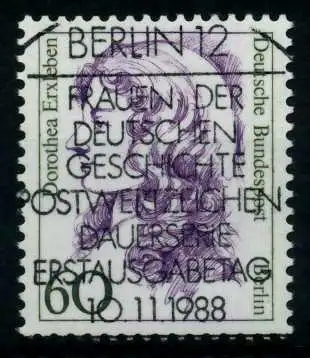 BERLIN DS FRAUEN Nr 824 zentrisch gestempelt 72B322