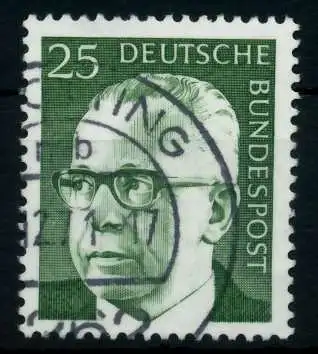 BRD DS HEINEM Nr 689 gestempelt 76A23A