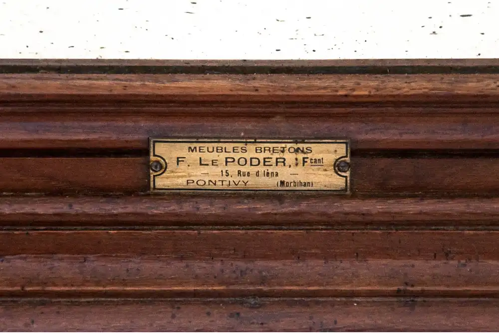 Geschnitztes antikes Schlafzimmer, Frankreich, um 1880. 3