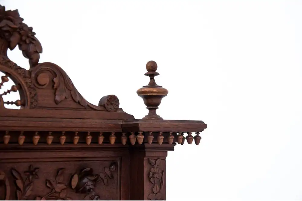 Geschnitztes antikes Schlafzimmer, Frankreich, um 1880. 9