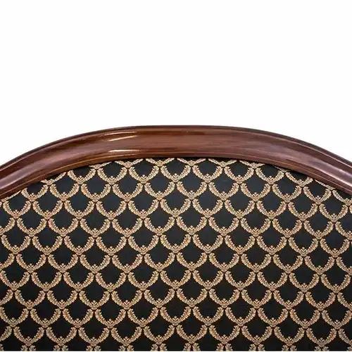 Dieses Produkt ist nur einmal verfügbar. Versand ist kostenlos.  Antikes Sofa - Chaiselongue vom Anfang des 20. Jahrhunderts. Die Möbel sind in sehr gutem Zustand, nach professioneller Renovierung wurde die Chaiselongue mit einem neuen Stoff bezogen...