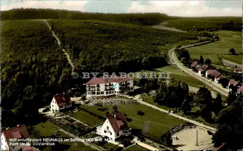 [Echtfotokarte farbig] Höhenluftkurort Neuhaus im Solling (400 m ü. M.), Park-Hotel Düsterdiek. 