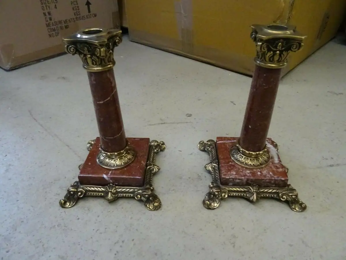 Ein Paar alte Kerzenständer 0