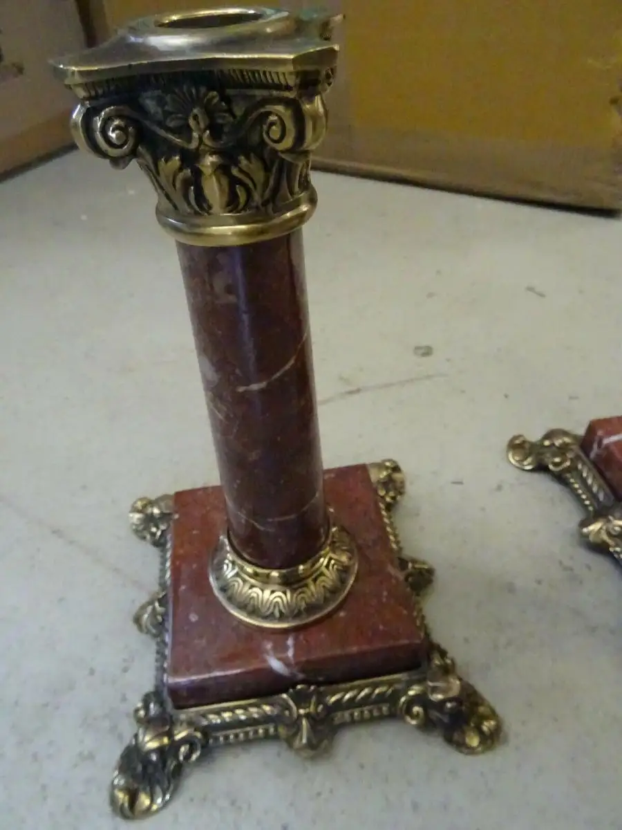 Ein Paar alte Kerzenständer 1