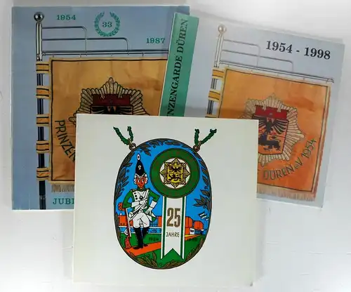 Prinzengarde Düren e.V. 1954 (Hg.): 3 Festschriften:25 Jahre. 1979.33 Jahre. 1954-1987. Jubiläumsfestschrift.44 Jahre Prinzengarde Düren. 1954-1998. 