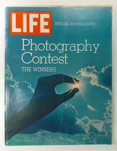 (Life Atlantic): LIFE. International Edition. December 21, 1970. Vol. 49, No.13. Special Double Issue. Photography Contest - The Winners. 