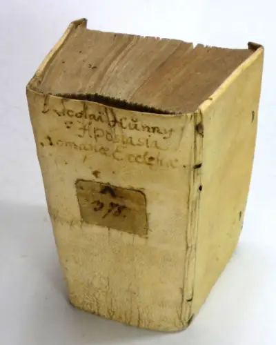 Nicolao Hunnio (Hunnius, Nicolaus): Apostasia Romanae Ecclesiae: ab antiqua, apostolica, vereque Christiana puritatesalutaris doctrinae fidei, cultus & religionis, ex propria ipsius confessione,unice, luculenter tamen demonstrata. 