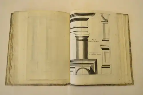 Anonym: Gründliche Anweisung Zu der Civil Bau Kunst, Darinnen gezeiget wird, wie man Die Fünf Ordnungen in eine gute Uebereinstimmung bringen und in allen Wercken.. 