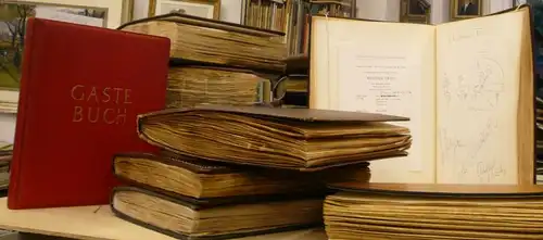 Philharmonische Gesellschaft Bremen: 15 Gästebücher der Philharmonische Gesellschaft Bremen, 1950 bis 1996. Mit über 3000 Autographen zu ca. 1400 Veranstaltungen. 