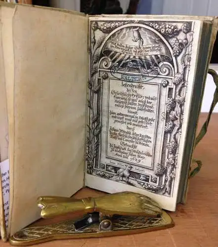 Werndle, Johann: Zehendrecht, dessen Grundtliche Erklar- und Außfüerung, so wol auch der Neurent halber, volkombenlich hierinn zubefindten.Hiermit, Zum anderenmal, in Truckh gebe, und jezt umb vül gebessert, gemehrt und erweitert,durch Johann Werndle. 