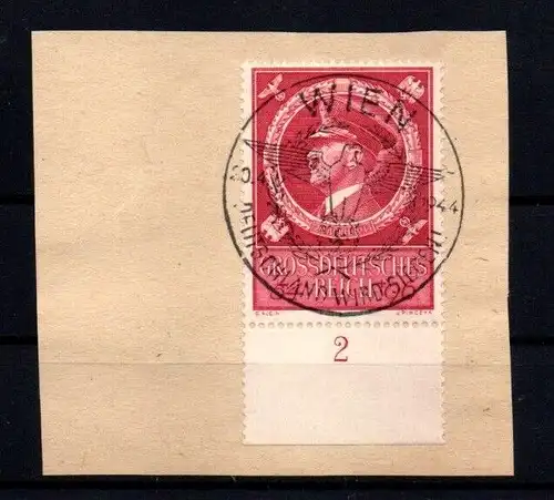 D. Reich, Michel Nr. 887 mit Randstück unten, Stempel Wien auf Briefstück.