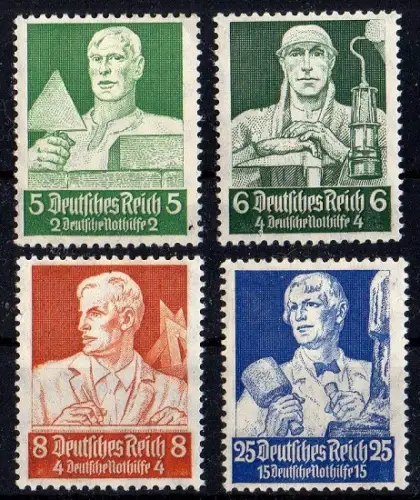 Deutsches Reich, Michel Nr. 558, 559, 560 + 563 Originalgummierung mit Falz.