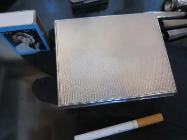 C W WIDMANN Zigarettendose  guillochiert , Silber 835 gepunzt, Holzeinsatz 1