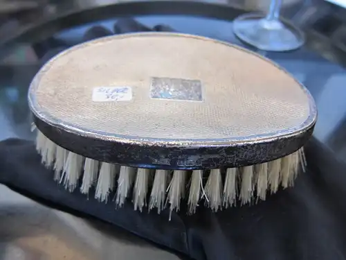 Kleiderbürste, guillochiert, Silber 925  & SJR Löwe gepunzt