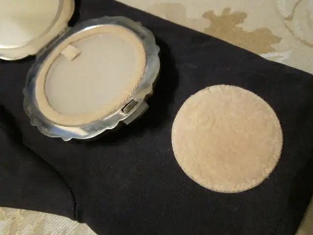 Puderdose mit Spiegel & Pad vollständig, Silber 835 guillochiert um 1927 6