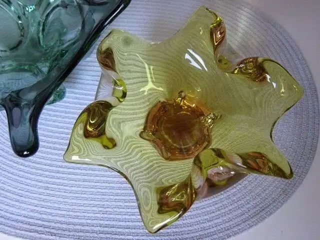 SZKLO CZECH 1 Schale Blume Gelb 