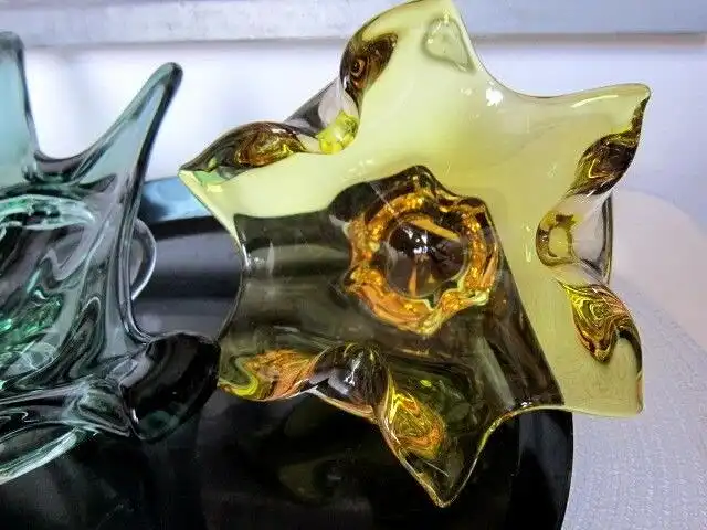 SZKLO CZECH 1 Schale Blume Gelb 