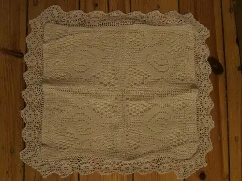 Kissenbezug Kissenhülle "Rosen" Ranken Blätter handgehäkelt beige 100% Baumwolle