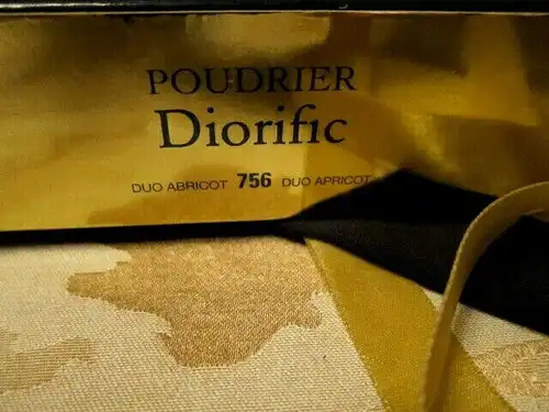 DIOR Paris Poudrier DIORIFIC Puderdose GOLD + Beutel duo apricot Fbe.756 5,0 g ³