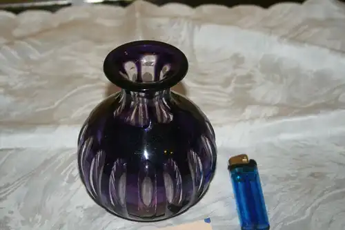 (N28) Kistall-Vase