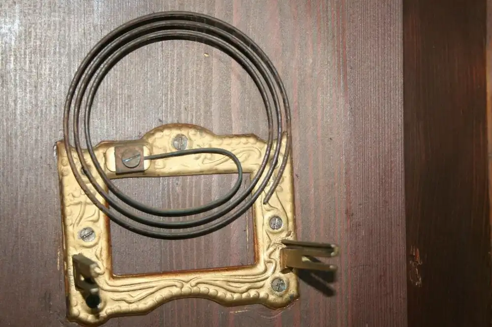 (X8) Freischwinger 8