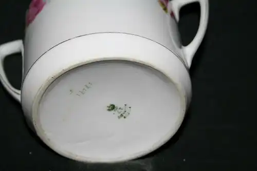 Zuckerdose-Rosendekor