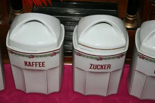 13 Vorratsbehälter,ca.1900