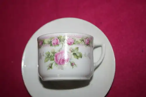 (19)  Tasse-Rosendekor