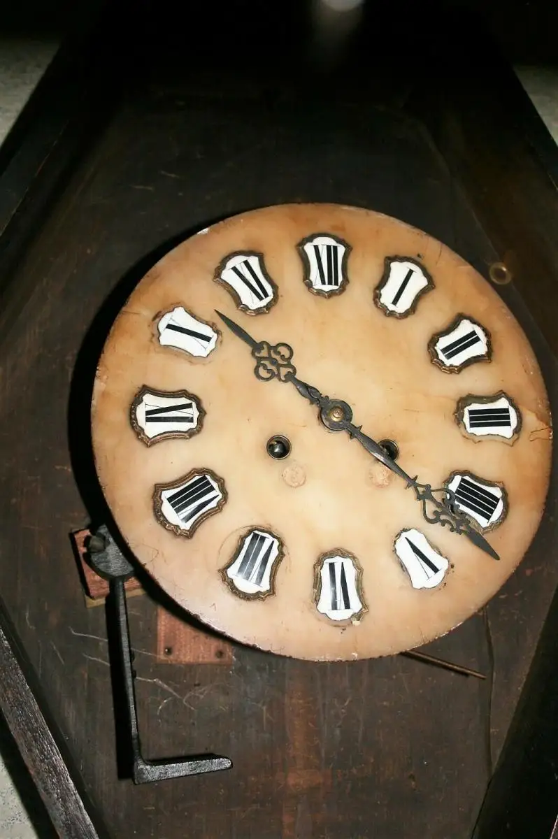 Wanduhr,Ochsenauge 4