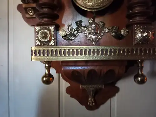 Freischwinger,Wanduhr