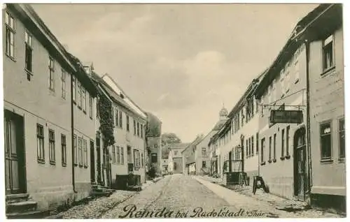 [Ansichtskarte] Ansichtskarte Remda Rudolstadt Straßenzug um ca. 1905. 