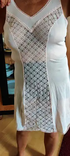 Transparentes Vintage Nylon Unterkleid rosé  aus den 60/70er Jahren  Größe 44