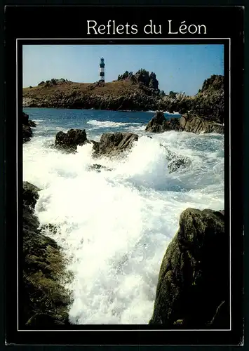 AK   Reflets du Léon - Reflets de Bretagne - Houle sur le phare du Créac' h ( Ouessant ) ..... [ D292 ]