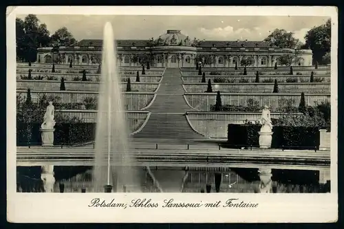 AK  Potsdam - Schloss Sanssouci mit Fontaine ..... [ D642 ]