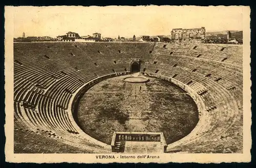 AK   Verona : Interno dell'Arena ..... [ D758 ]