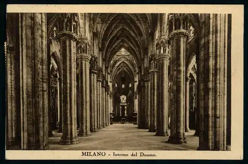 AK   Milano / Mailand - Interno del Duomo ..... [ D762 ]