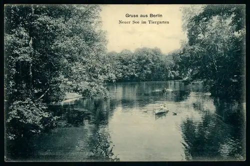 AK   Neuer See im Tiergarten - Berlin ..... [ D766 ]