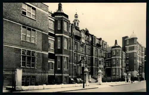 AK   London ??? ..... [ H302 ]