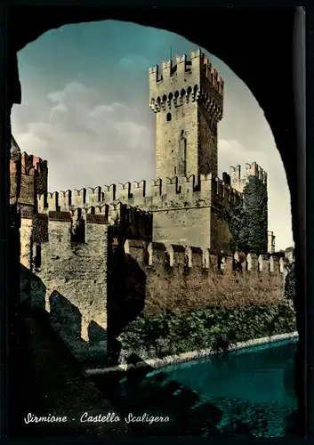 AK   Sirmione - Castello Scaligero ..... [ H351 ]