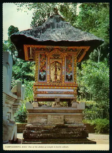 AK   Tampaksiring / Bali - Un des tombeaux du temple qui est coloré ravissamment ..... [ D295 ]