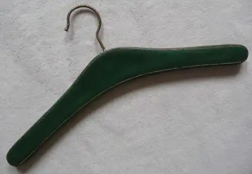 Luxusmarke GOLDPFEIL - Kleiderbügel (Vollholz / Leder, grün)