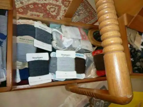 DDR Nähkasten Holz alt Grif Nähkästchen Retro Vintage komplett gefüllt + Nähzeug
