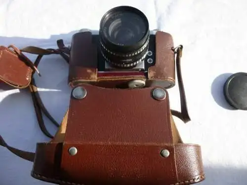 Praktica FX2 Kamera Meyer Optik 2,8/29 Objektiv Fotoapparat + Etui Hülle + Stativ