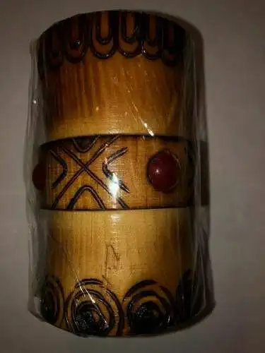 Holzbecher geschnizt, mit Verzierung, Handarbeit, Volkskunst, Udssr - Neu!