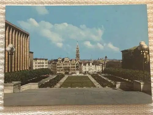 [Echtfotokarte farbig] Brussels - Brüssel - Bruxelles,  Mont des Arts, Kunstberg. 