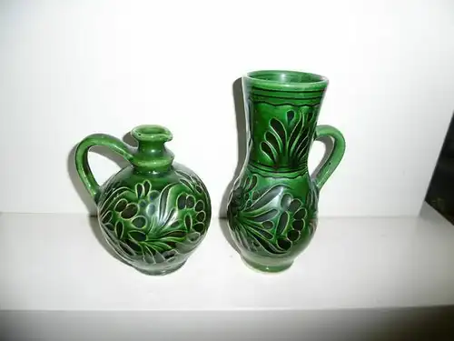 Vase Deko 2 tlg. Set aus Keramik Grün Rund und Länglich Handarbeit Volkskunst