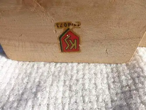 12 DDR UNTERSETZER Bakelit Rund im Holz Ständer