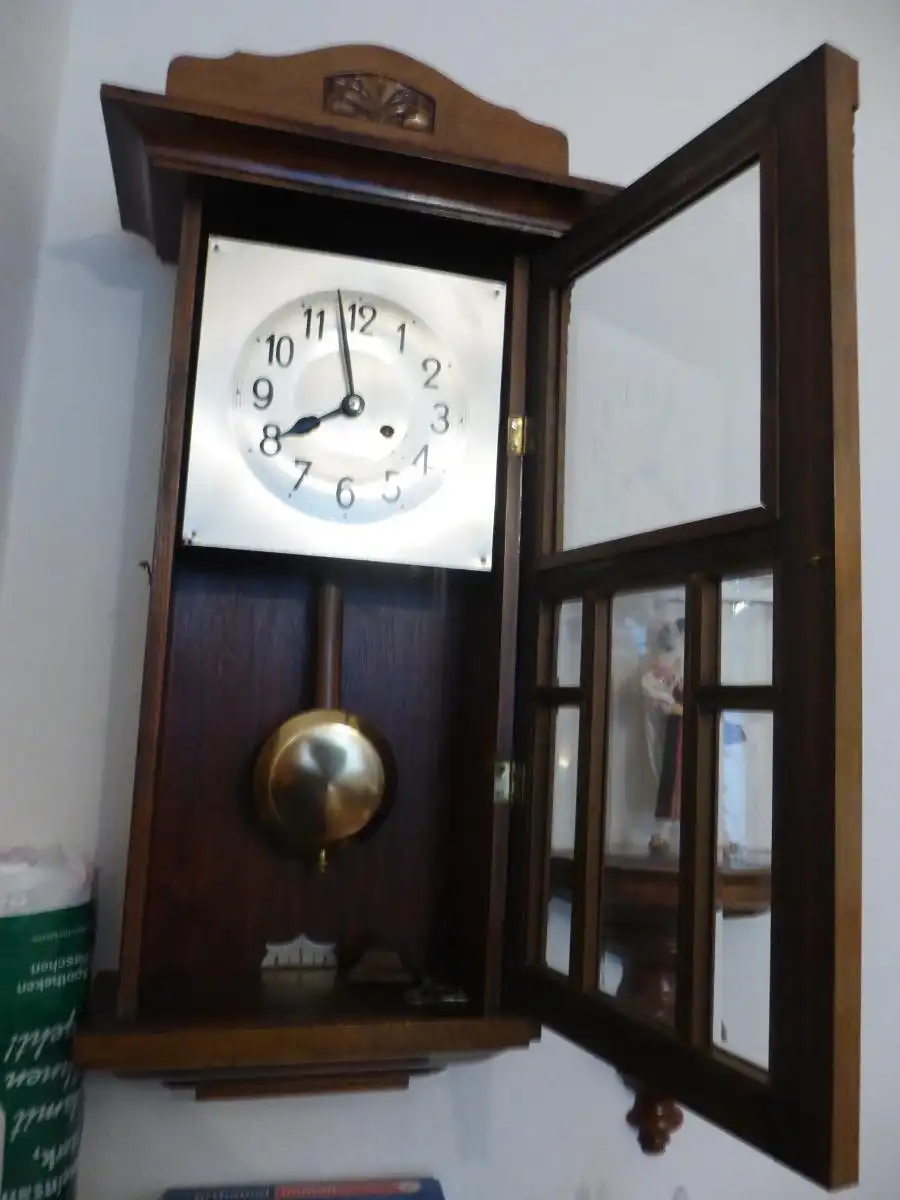 antike Wanduhr Pendeluhr Karl Lauffer  1